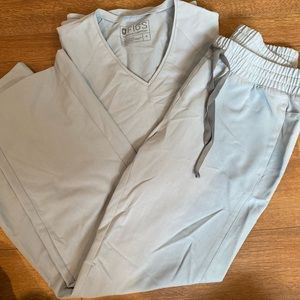 Figs scrub set SMALL light grey